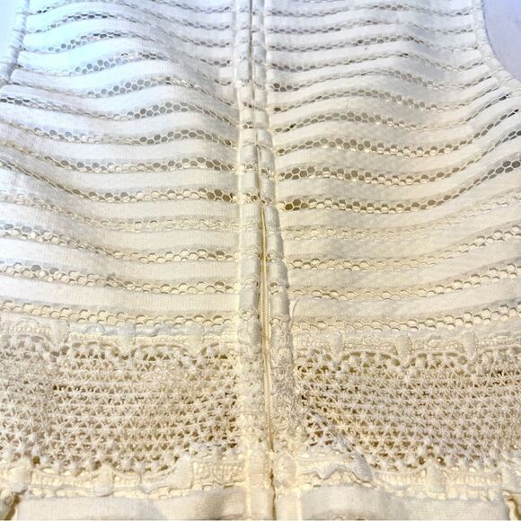 Beautiful Cream Dress Francesca's Size Large Sleeveless V neck - Picture 14 of 15